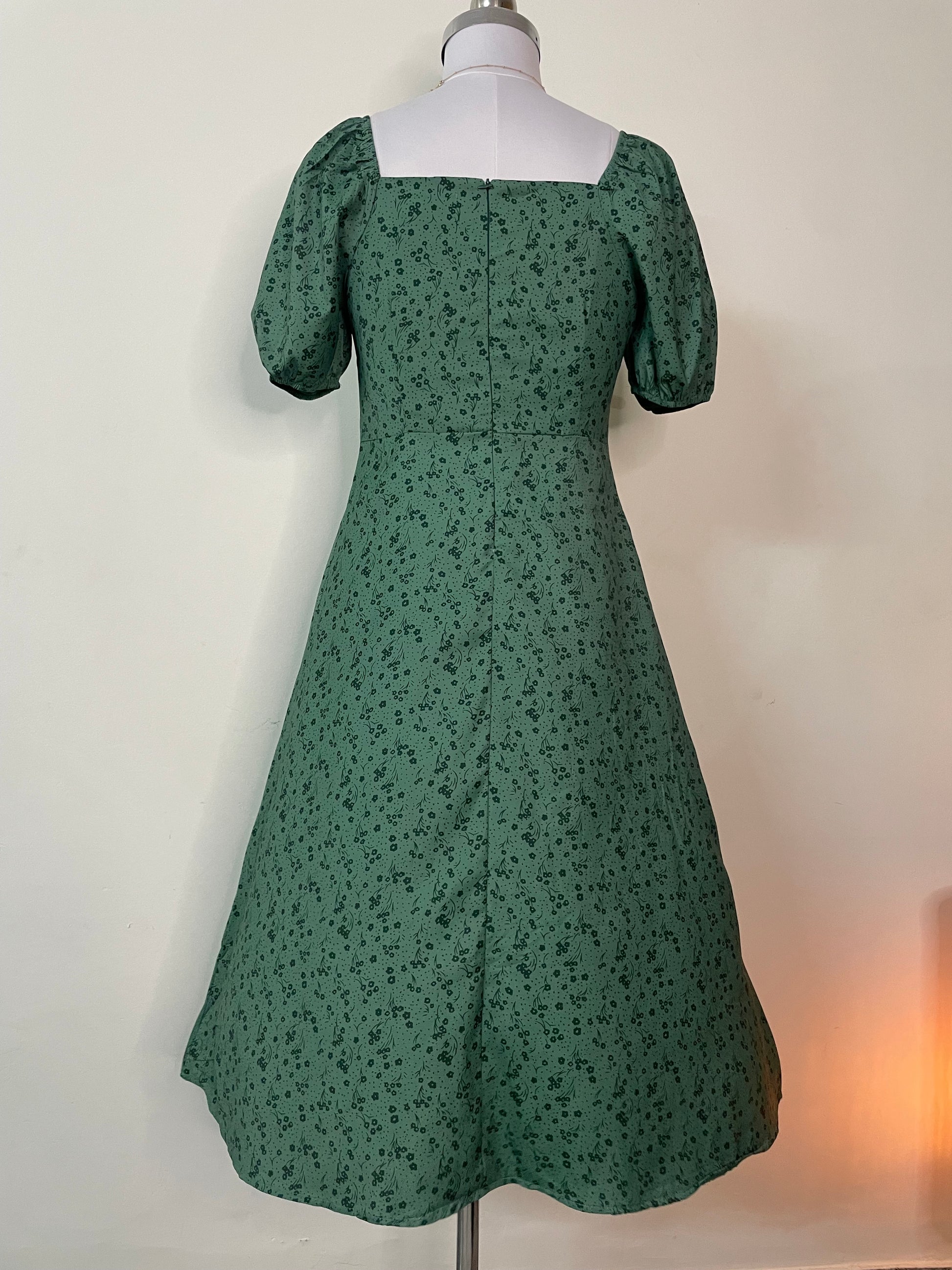 Green Floral Puff Sleeve Midi Dress with Lace-Up Front