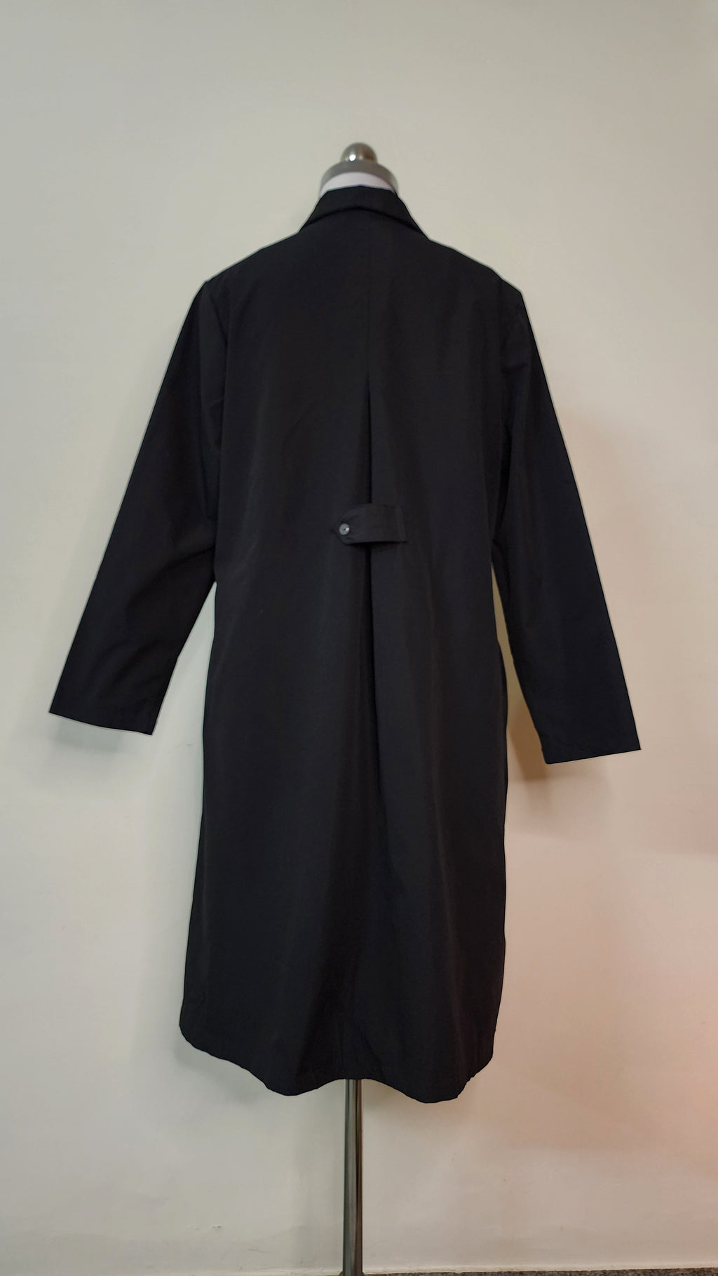 Black Long Sleeve Button-Down Midi Dress