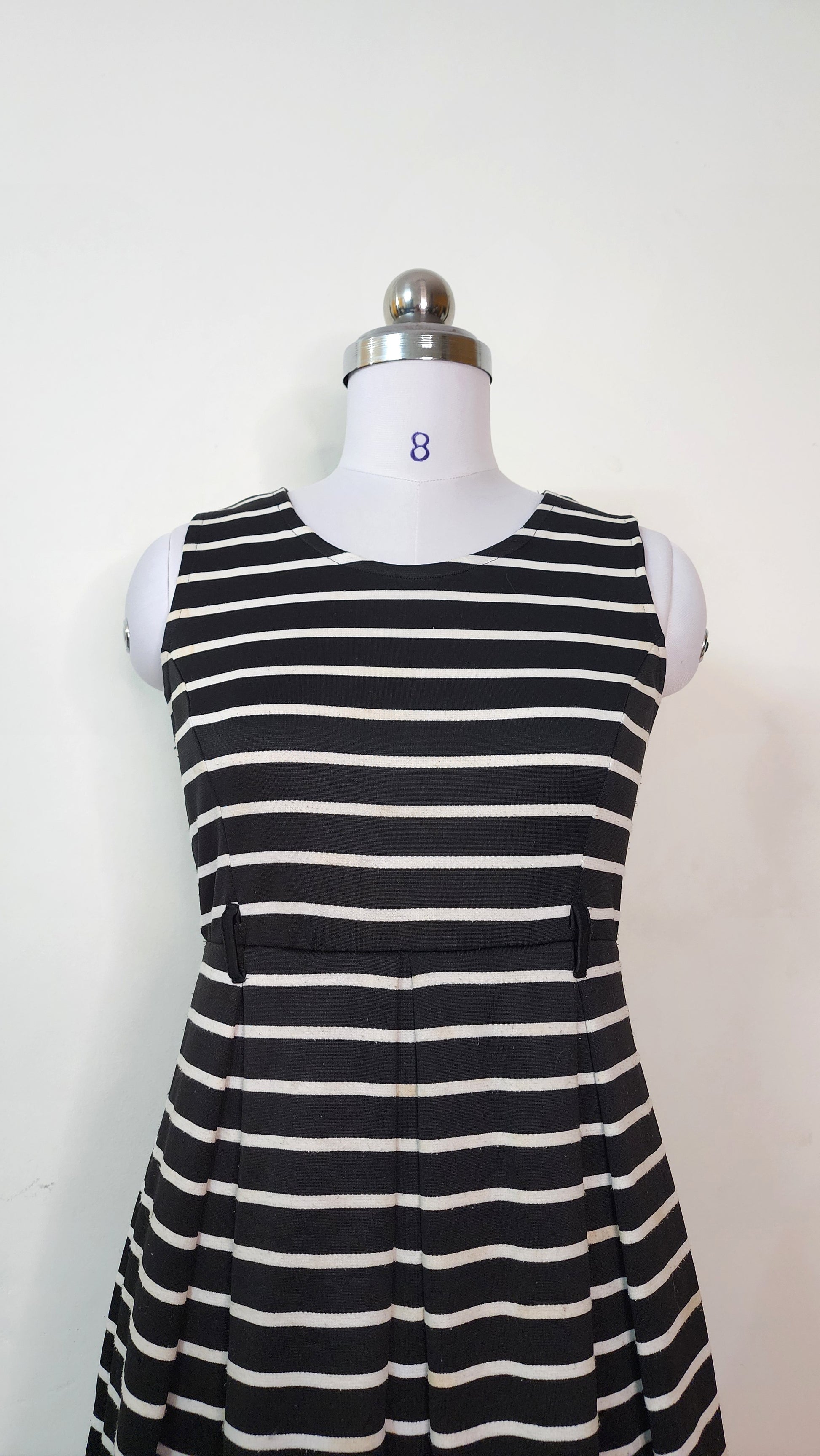 Chic Striped Sleeveless Mini Dress - Black and White Pleated A-Line