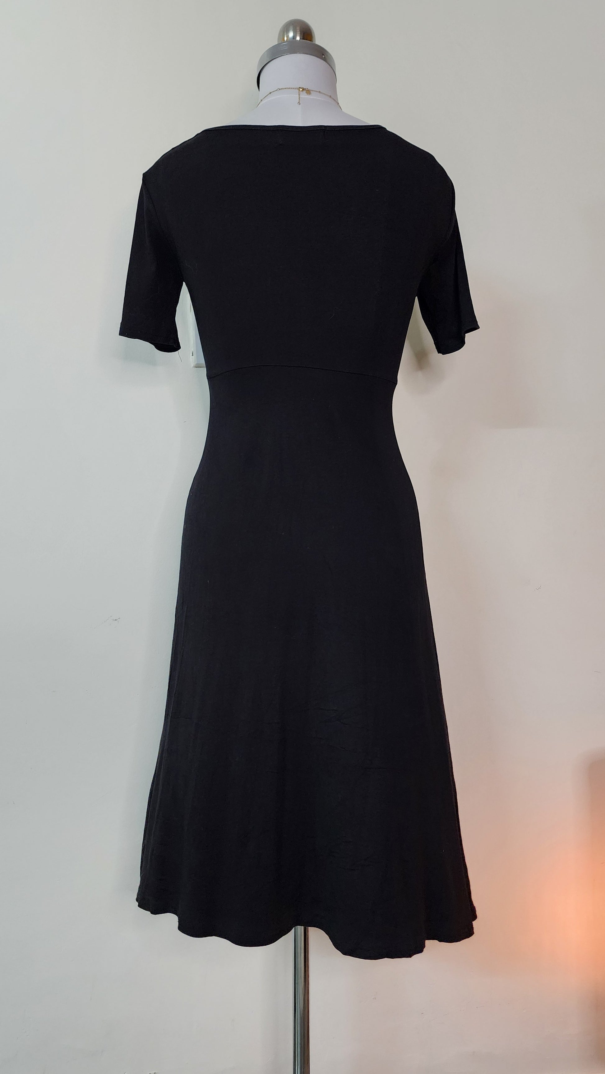 Classic Black V-Neck Midi Dress - Short Sleeve Ruched Bodice