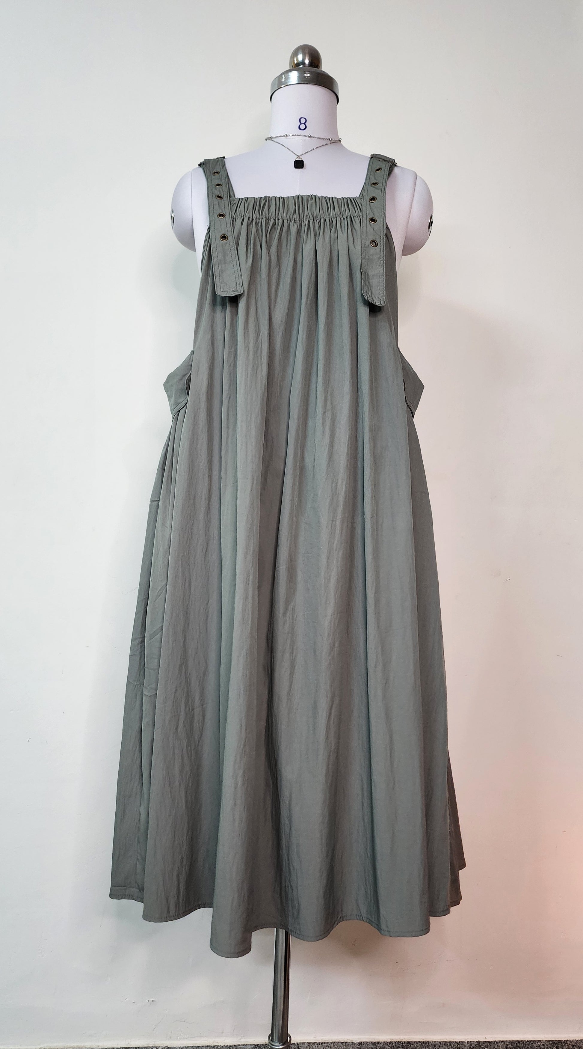 Comfortable Sage Green Midi Dress - Loose Fit Sleeveless Dress with Pockets