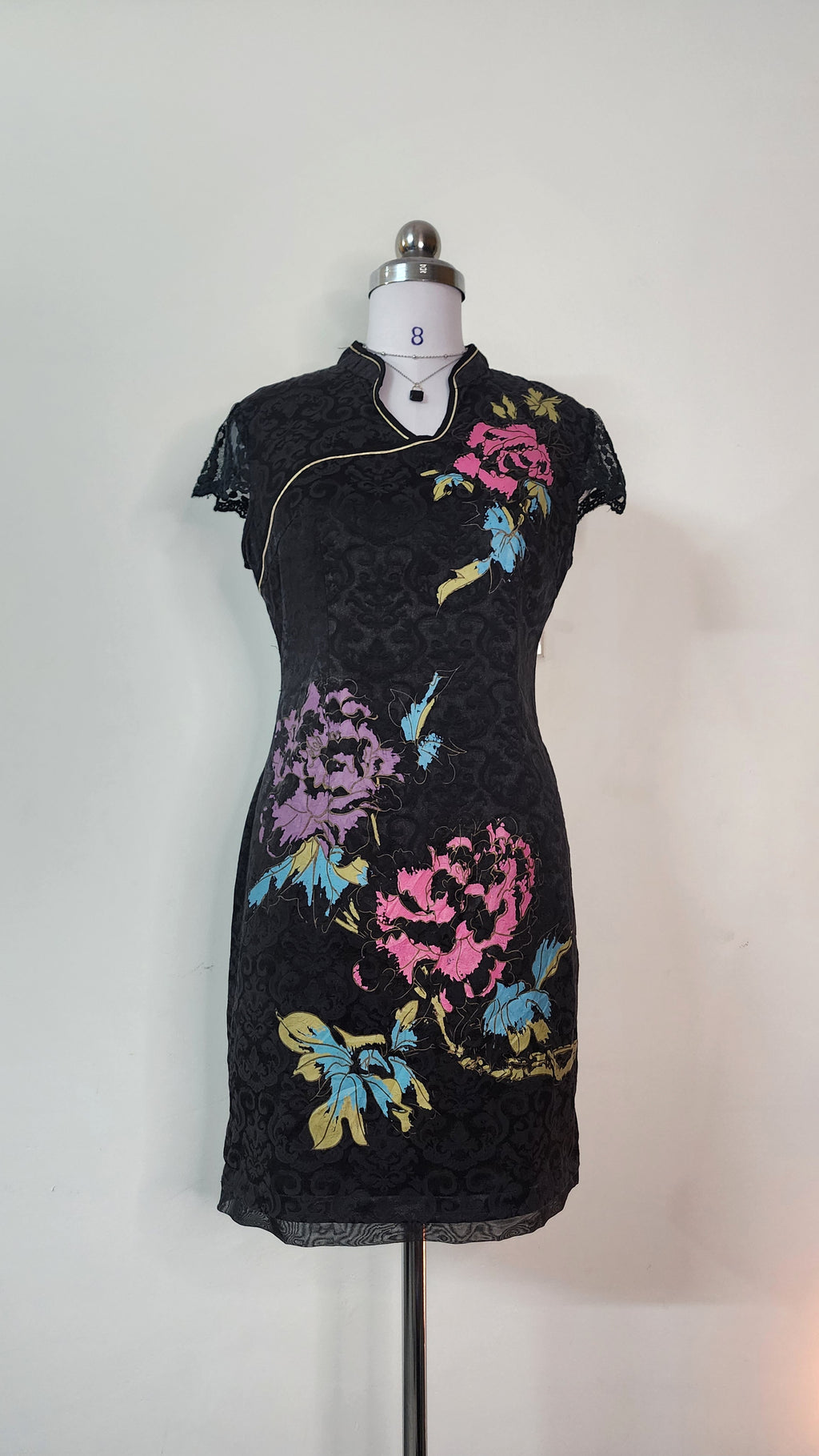 Elegant Black Floral Mini Cheongsam Dress - Short Sleeve Mandarin Collar
