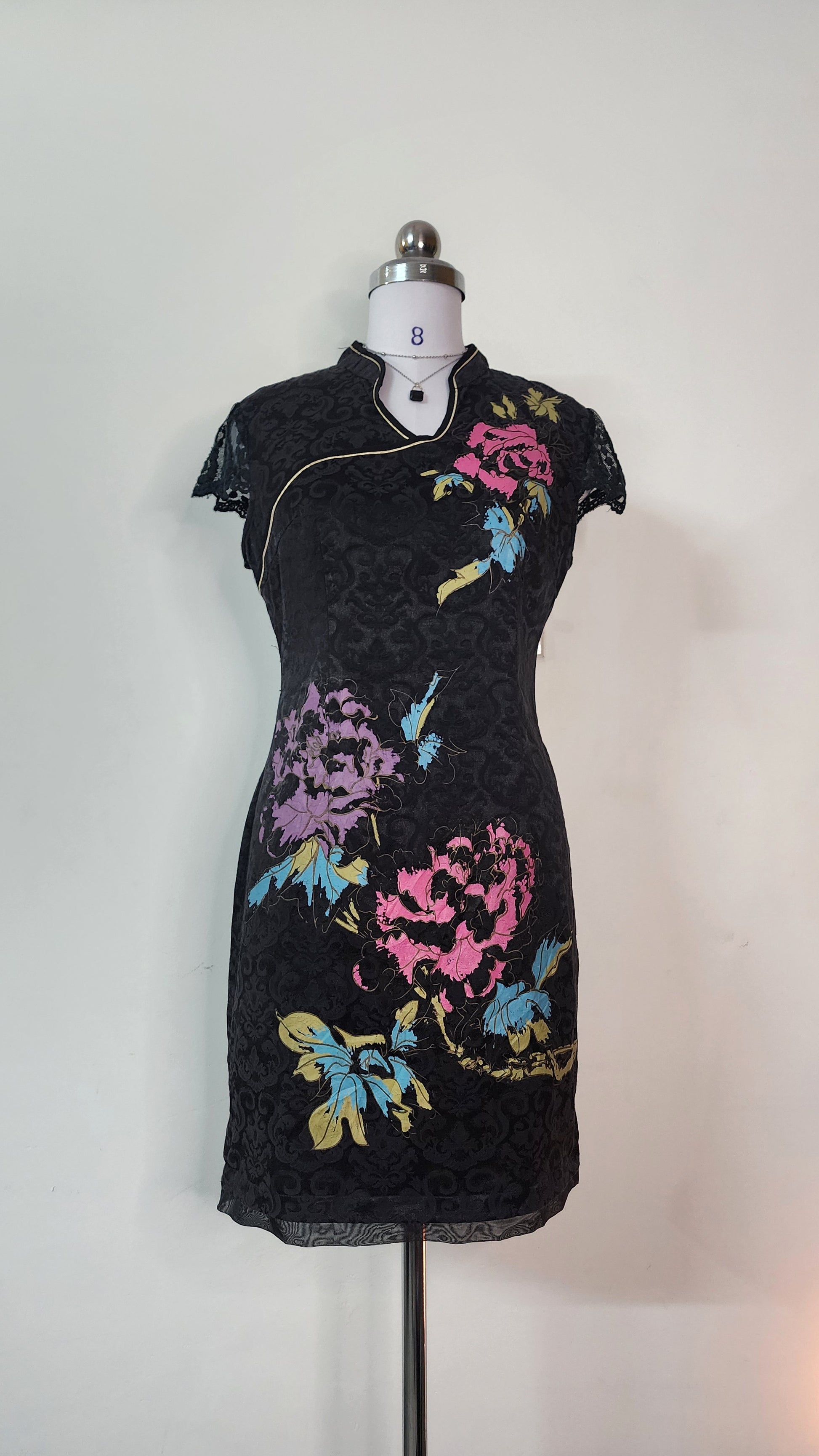 Elegant Black Floral Mini Cheongsam Dress - Short Sleeve Mandarin Collar