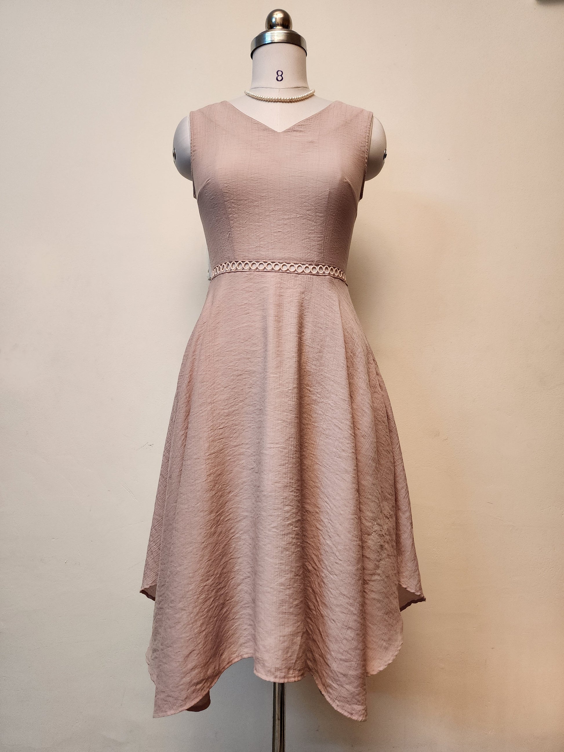 Elegant Blush Pink V-Neck Midi Dress with Textured Fabric