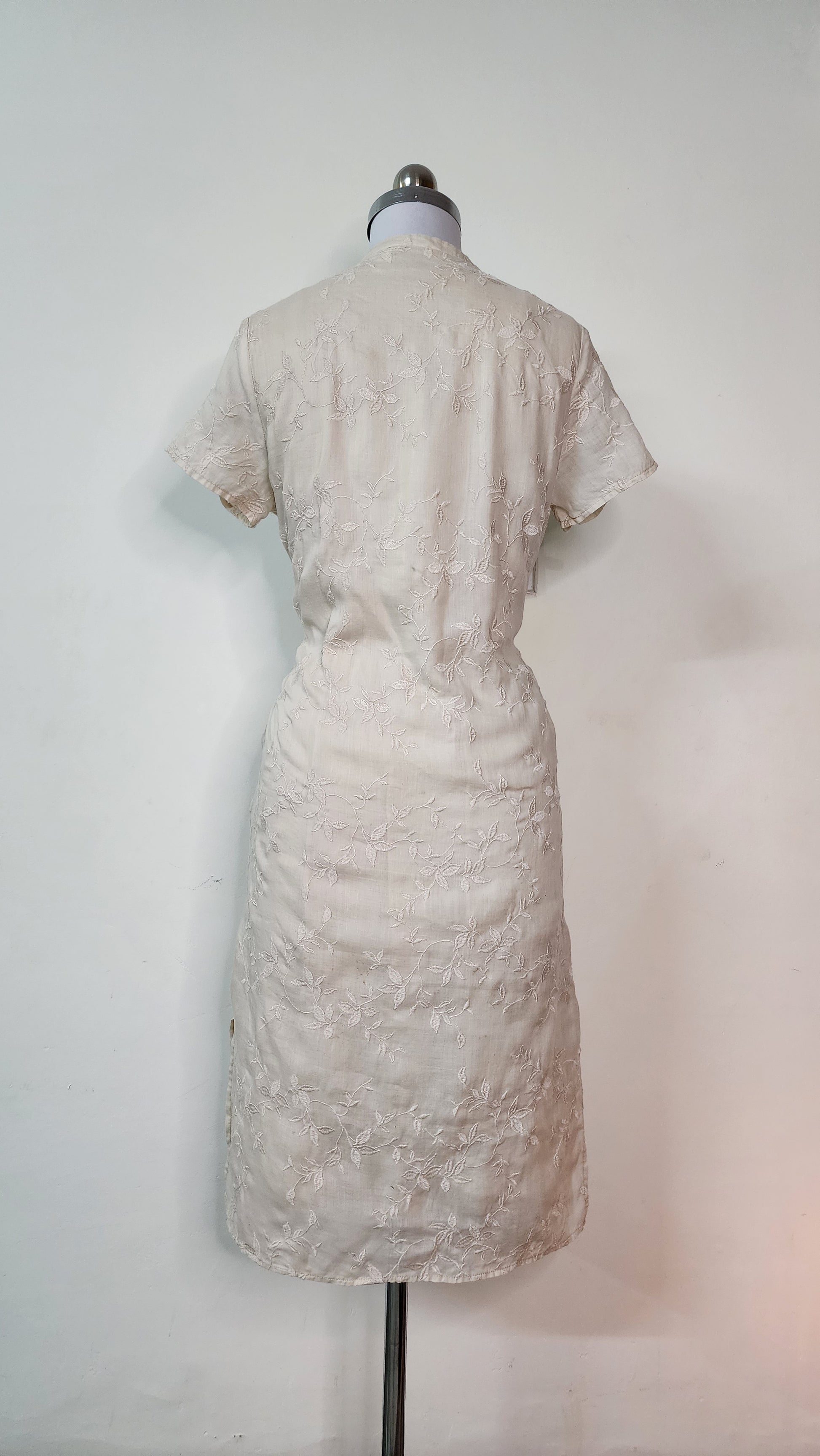 Elegant Cream Embroidered Cheongsam Dress - Short Sleeve Midi Qipao