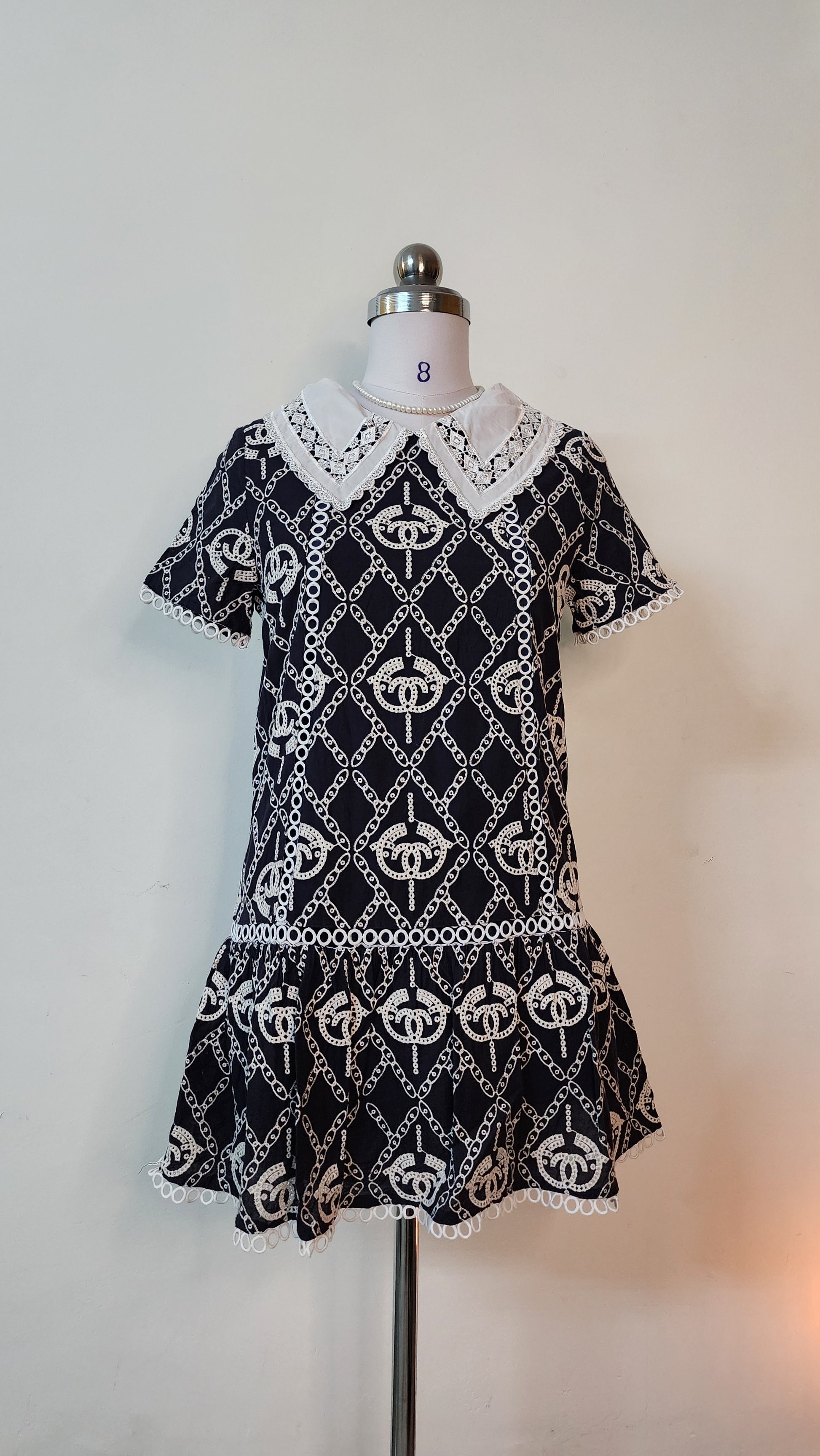 Elegant Dark Blue & White Chain Print Mini Dress with White Collar