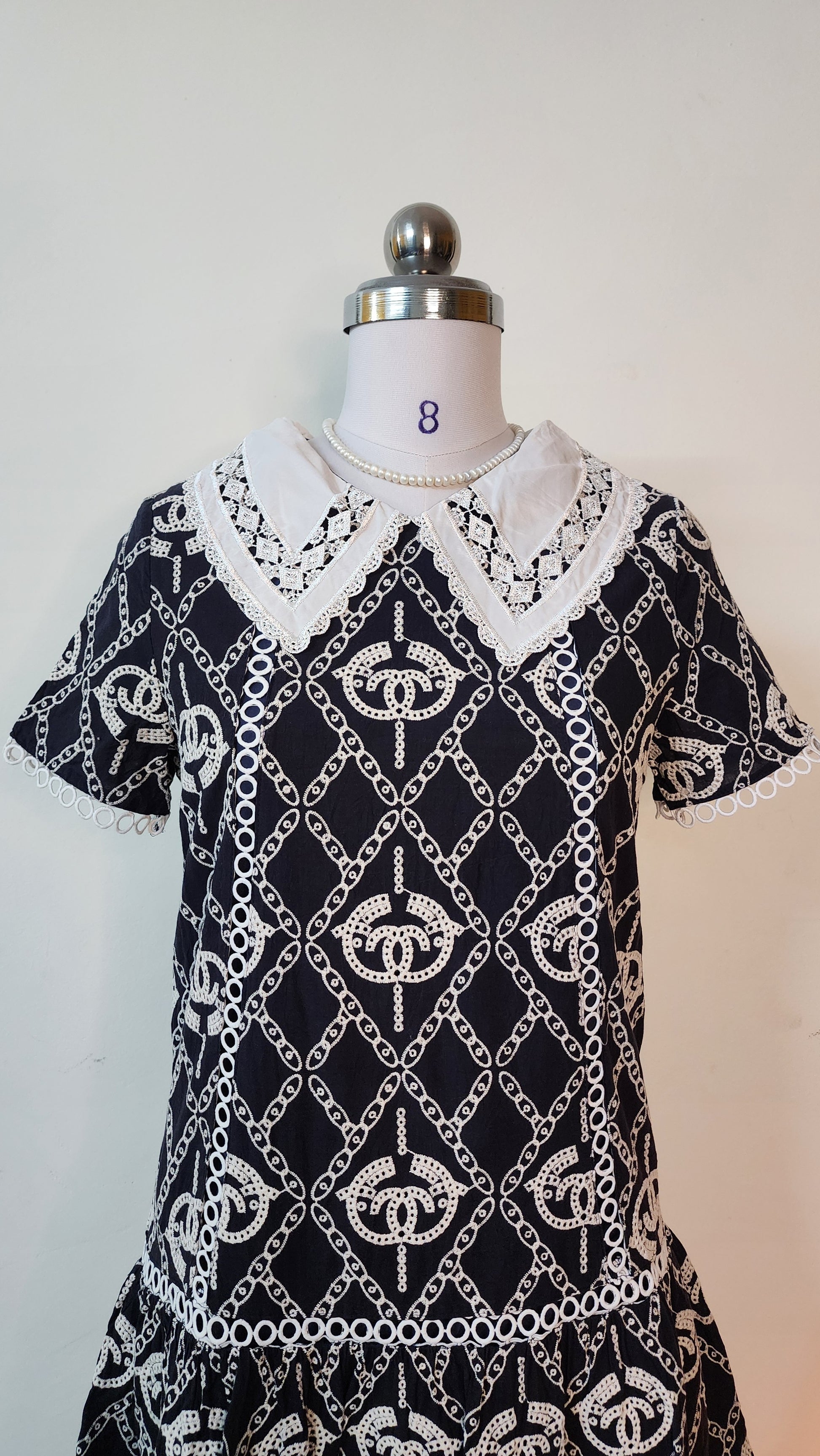 Elegant Dark Blue & White Chain Print Mini Dress with White Collar
