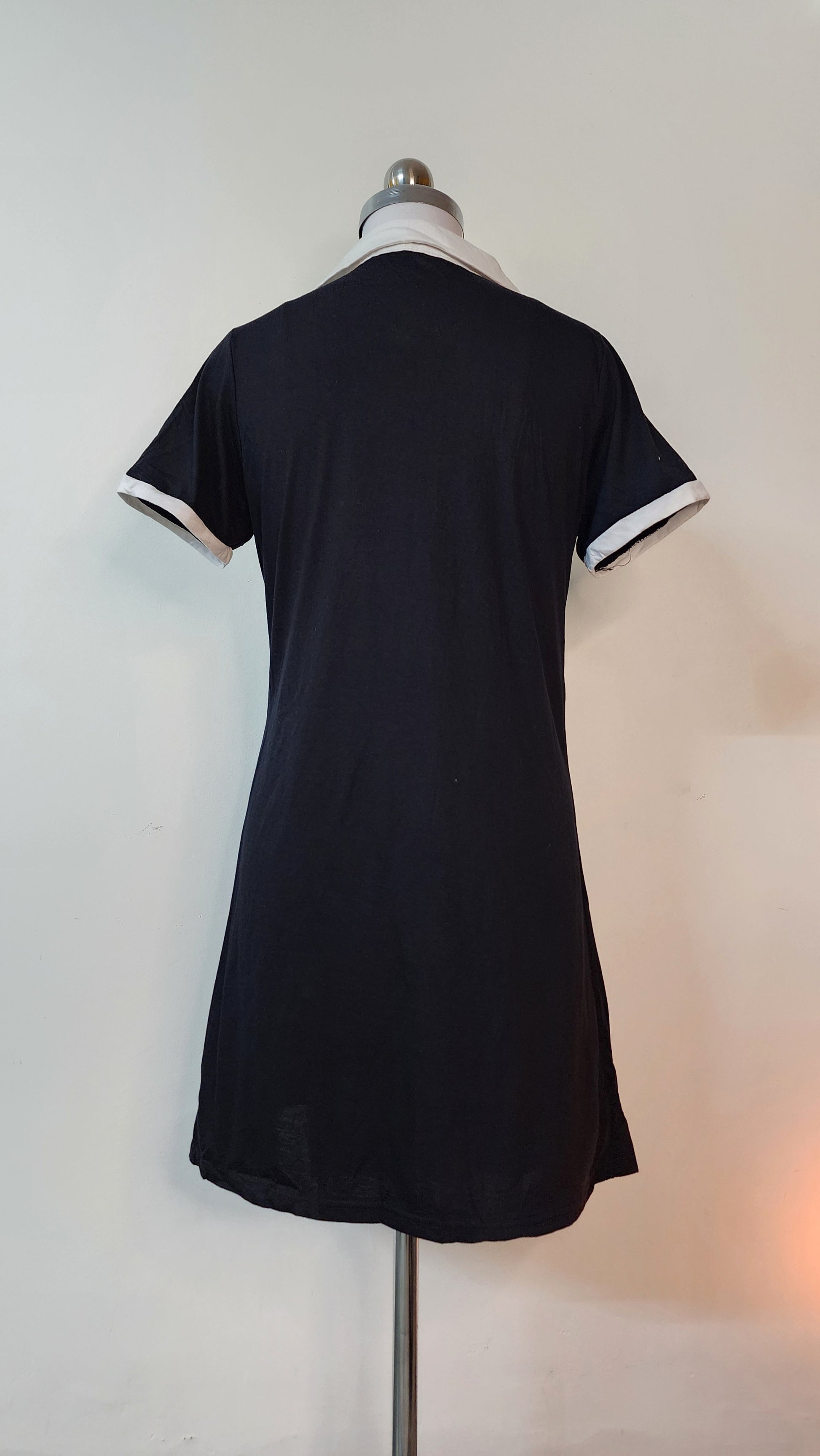 Sporty Black Mini Dress - White Collar Short Sleeve C-Logo Dress