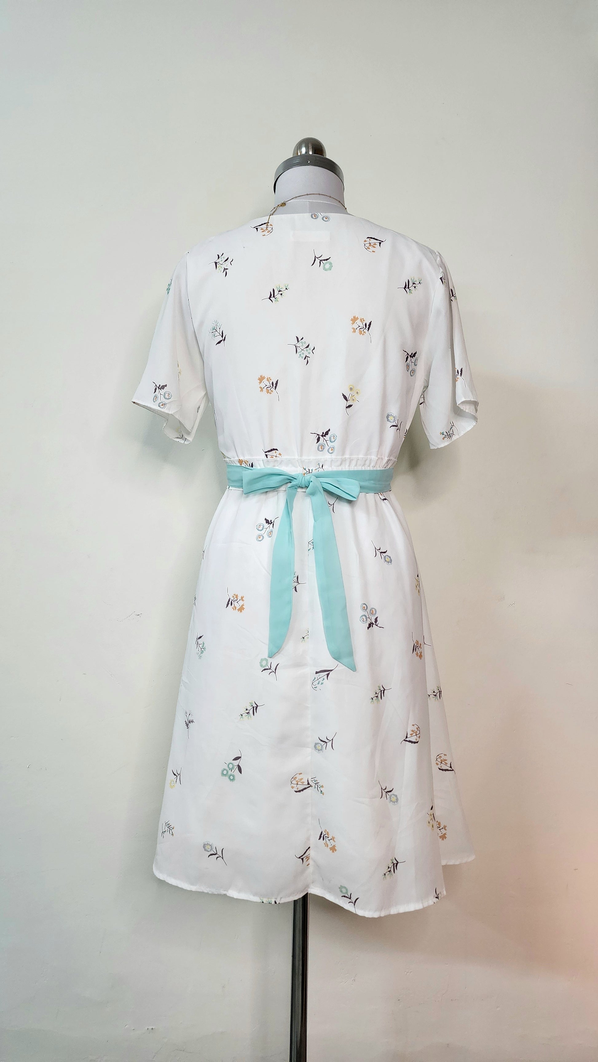 White Floral Print V-Neck Midi Dress with Blue Tie Belt